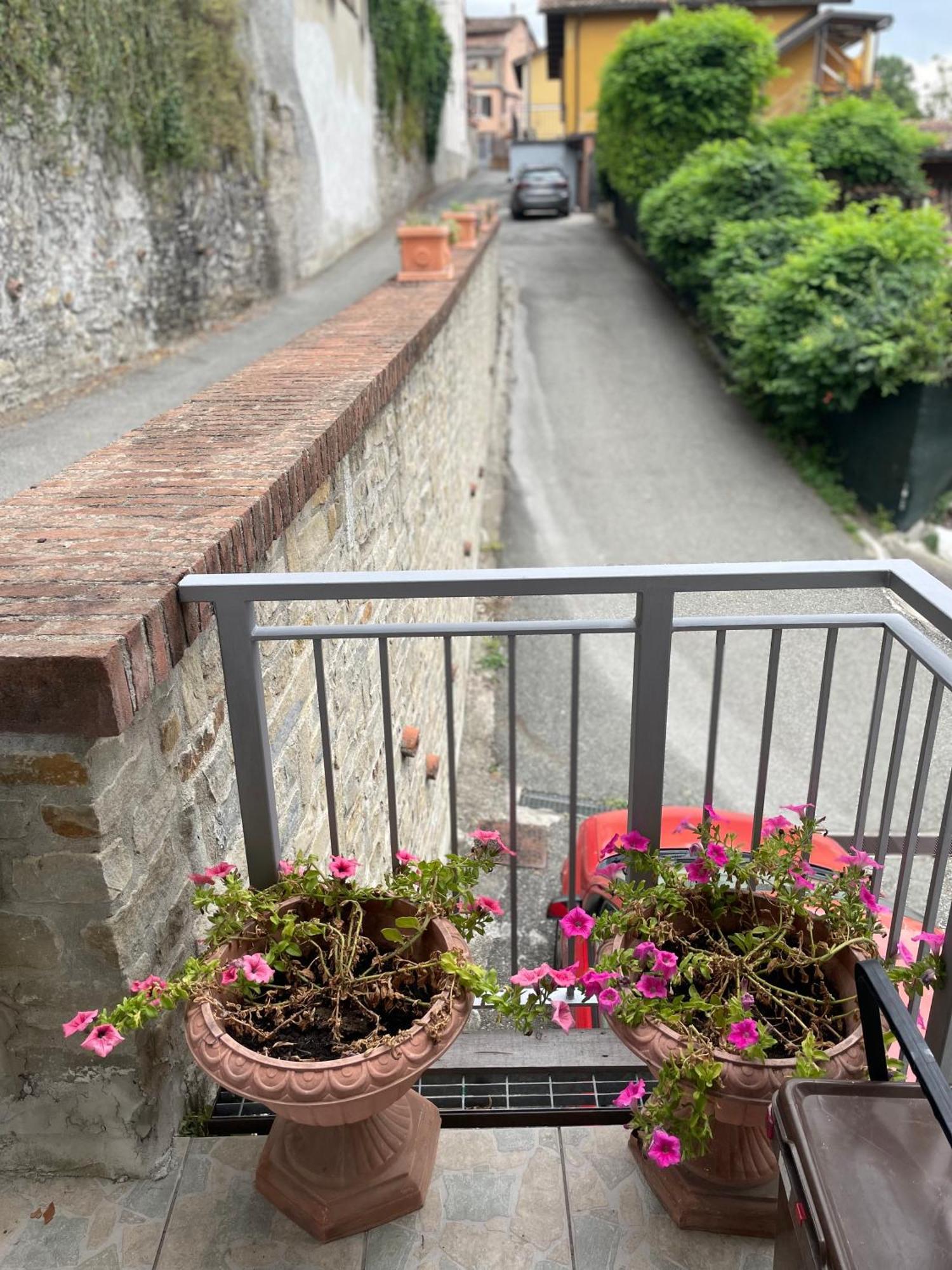 Charming Two Bedroom House Strevi